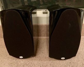 NHT Classic 3 Speakers One Pair in Excellent Condition for Bookshelf 150W