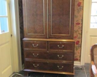 ENTERTAINMENT CENTER