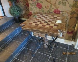 CHESS TABLE