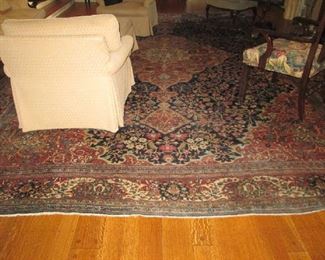ANTIQUE FERAGHAN SAROUK ORIENTAL RUG