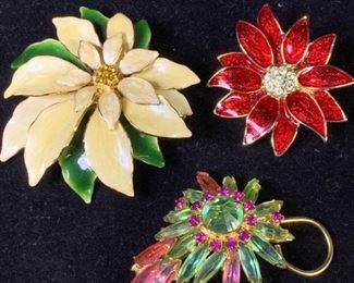 021 Vintage Floral Theme Brooch