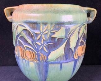 Roseville Pottery Baneda Green Ceramic Vase 606-7