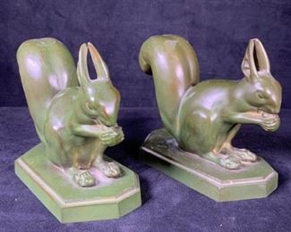 083 Bronzart Bookend Squirrels