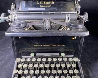 102jb LC Smith Super speed Corona Typewriter