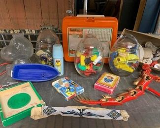 128jb Vintage Items for Kids