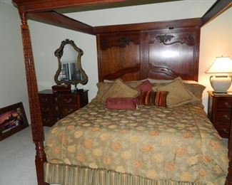Drexel Heritage King bed - excellent condition. Mattress and box springs and bedding/pillows included if desired. A magnificent opportunity to own one of a kind set