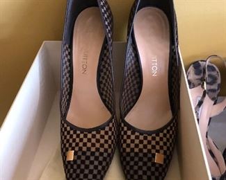 LV Shoes, 9.5