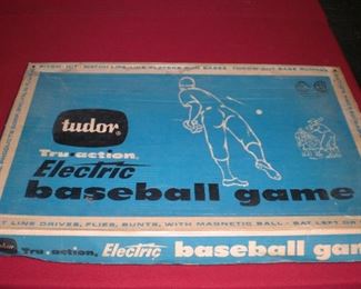 Tudor electronic baseball game with box