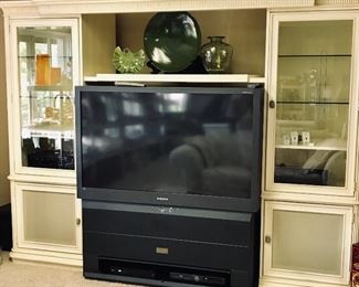Tv, 3 piece entertainment center, display cabinet, armoire 