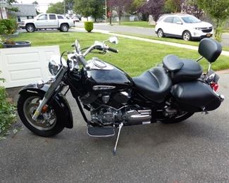 Yamaha V Star 1300 Motorcycle with Vance & Hines exhaust pipes