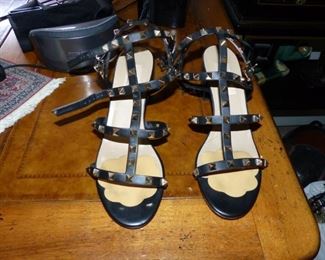 Valentino rockstud block heel sandals (38 1/2)