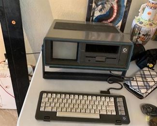 Working Commadore SX 64