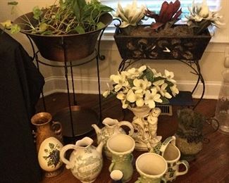 Lots of containers for arranging flowers, 2 stand stands/rack 
