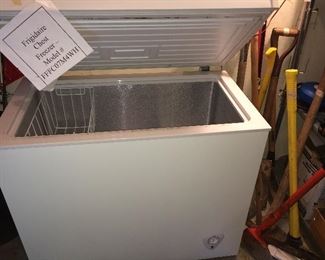 Frigidaire chest freezer