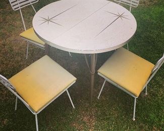 Vintage kitchen table and 4 Arthur Umanoff chairs 