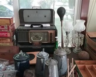 antique zenith radio and antique car horn