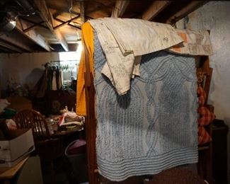 linens, chenielle bedspread