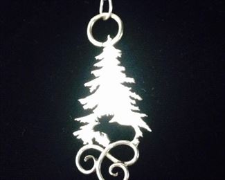 STERLING SILVER NECKLACE
