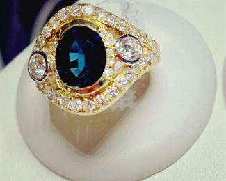 SAPPHIRE AND DIAMOND RING