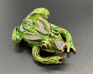ENAMEL GOLD FROG PIN BROOCH