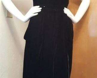 ANOTHER FANTASTIC VINTAGE LADIES DRESS