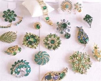 MORE DAZZLING VINTAGE RHINESTONE JEWELRY: PINS & MORE!!!