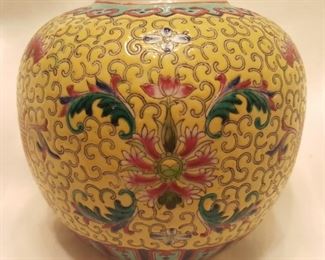 CHINESE VASE
