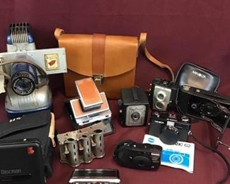 Vintage camera equipment https://ctbids.com/#!/description/share/240163