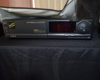 Sony SLV - 696HF Video Cassette Recorder