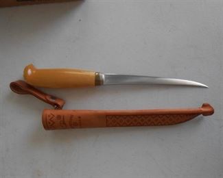 Fishing knife with sheath