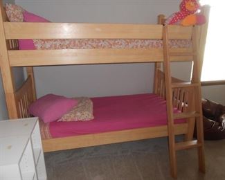 Awesome bunk bed set