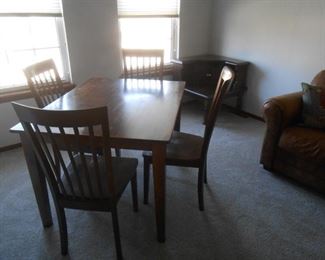 Game table/kitchen table