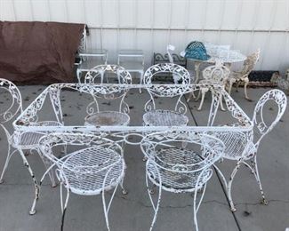 WOODARD CHANTILLY ROSE, TABLE AND 6 CHAIRS