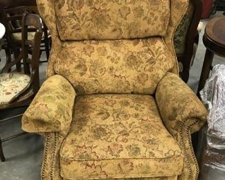 MATCHING RECLINERS, CHENILLE PAISLEY, CLEAN AND SO COMFORTABLE, CLAW FEET MADE BY THOMASVILLE $ 200.00 PAIR REAL DEAL