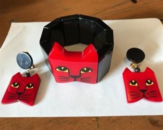 FRENCH DESIGNER MARIA PAVONE CAT FACE BRACLET AND EAR RINGS $ 285.00 SET FIRM ! THIS SET SELLS FOR $ 510.00 RETAIL IF YOU CAN FIND IT