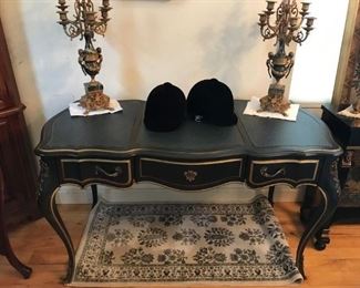 DREXEL FRENCH SERIES, DESK WITH LEATHER TOP, GOLD GILT TRIM AND BRASS TRIM AND HARDWARE