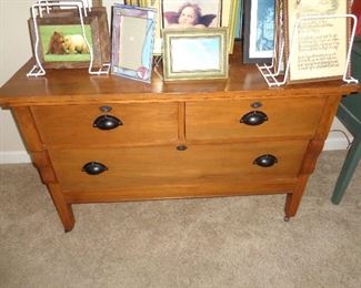 3 drawer vintage chest