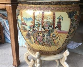 Large oriental Planter 