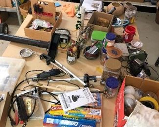 Shop table, wood working/craft assesories