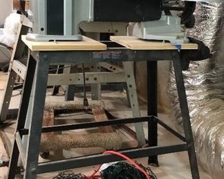 Delta Scroll Saw 20" with stand