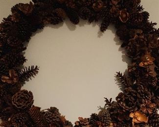 Holiday wreaths/decor