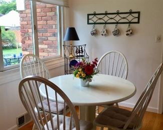 White Round  Kitchen Table and 4 Windsor Style Chairs