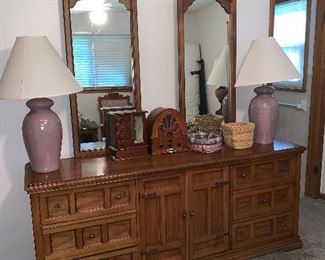 Dresser with double mirrors 