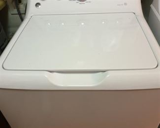 GE washer like new matches GE Dryer