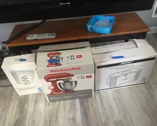 Kitchen Aid mixer Bose in box