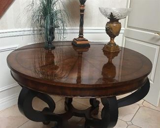 Entry Table, Beautiful Finish and Unique Base