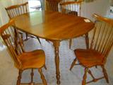 vintage nichols and stone oval table with 6 windsor chairs, all in perfect condition.