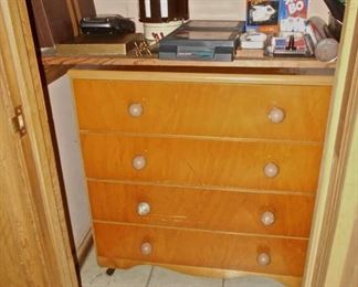 Maple Chest of Drawers