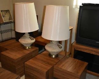 SIDE TABLES, LAMPS