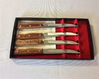 Maxam Steak Knife Set.